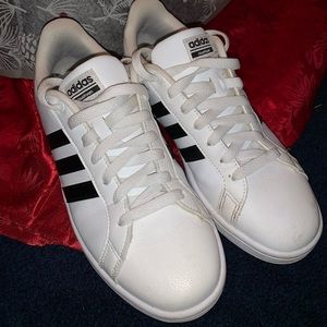 Women’s Adidas Sneakers